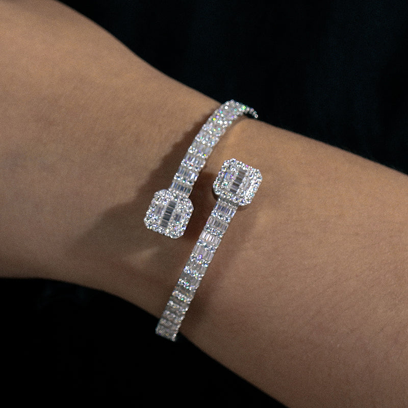 Cross Over Bangle